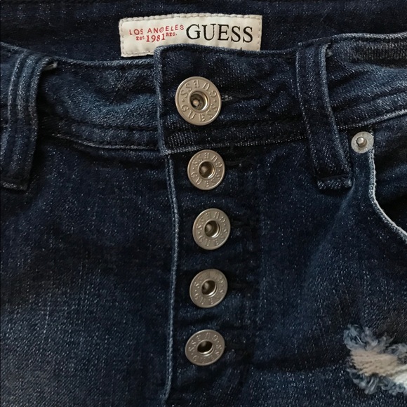 GUESS Button Fly Distressed Jean Shorts - Picture 3 of 7